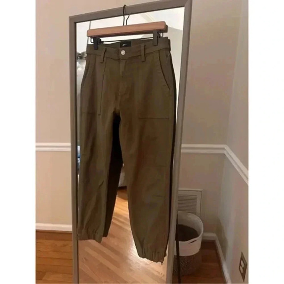 $248 7 For All Mankind Women's Green Coated Zip Hem Jogger Pants Size 28 - Picture 2 of 6